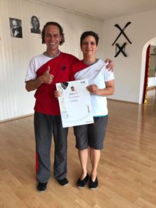 Urkundenverleihung zum 2. Lehrergrad Wing Chun Kung Fu für Selina Eschrich