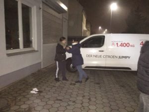 Frauenselbstverteidigung im Freien