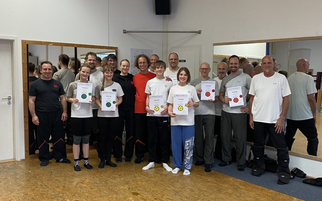 Glückliche Teilnehmer vom Wing Chun Kung Fu Intensivtraininig mit Meister Sifu Bodo Seibold